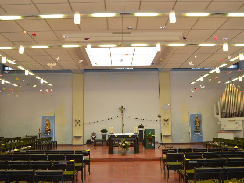 Tauben in St. Martin ǀ St. Johannes Bochum-Wiemelhausen